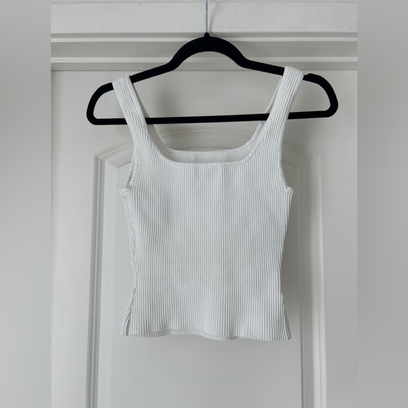 Aritzia - Babaton Sculpt Knit Square neck Tank - Picture 3 of 8